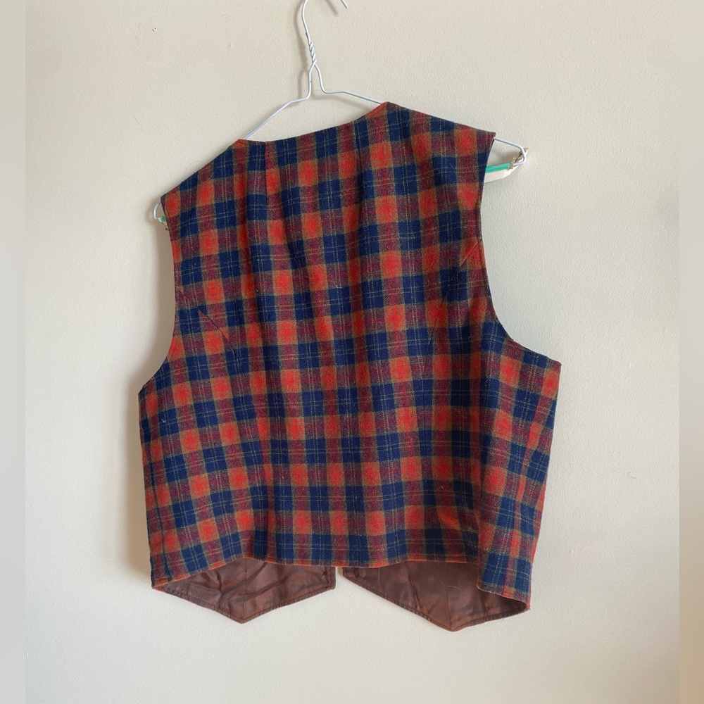 Vintage Plaid Vest - Picture 12 of 12